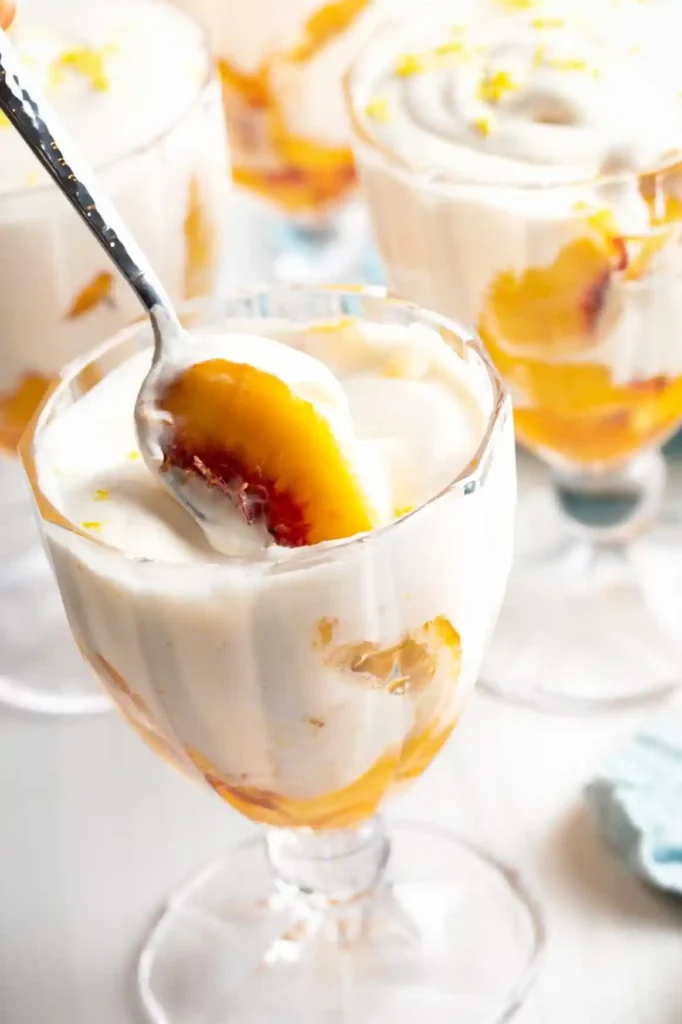 Old-Fashioned Peaches and Cream Dessert